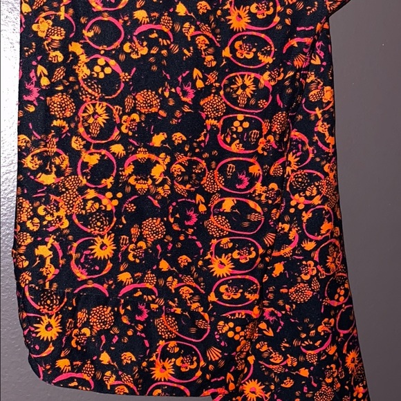 Lularoe Tall and Curvy TC leggings - Picture 2 of 4